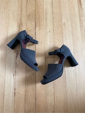 Vintage Y2K Enzo Angiolini Platform Chunky Heels